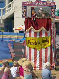 Punch and Judy Audience